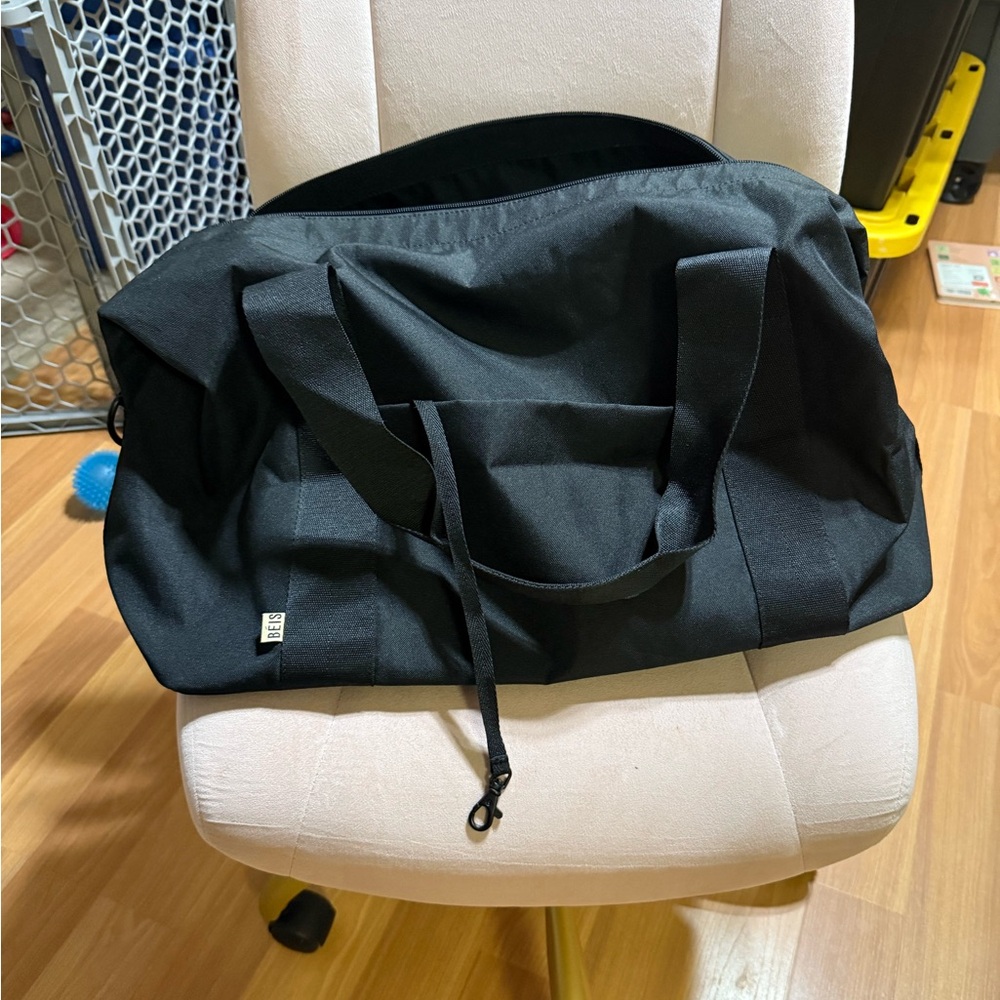 The Beisic Duffle